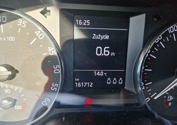 Skoda Octavia cena 42424 przebieg: 162000, rok produkcji 2017 z Warszawa małe 211